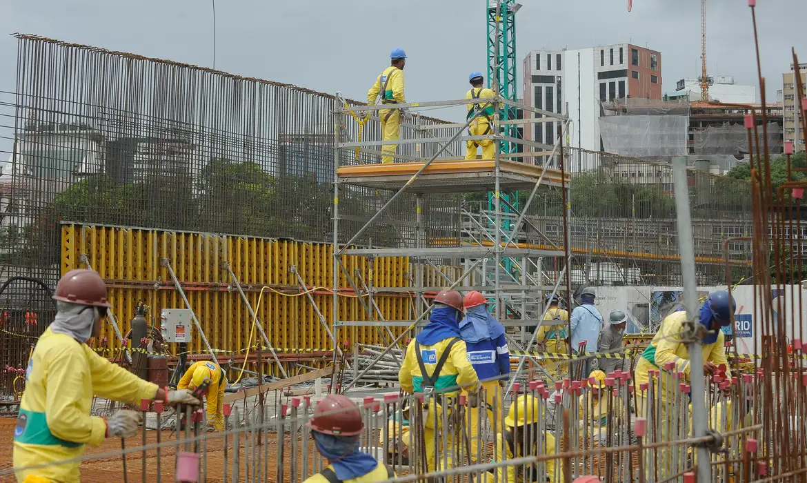 Gestores podem optar ainda por continuidade das obras paralisadas, na área da saúde  Foto: Tânia Rego/Agência Brasil Gestores podem optar ainda por continuidade das obras paralisadas, na área da saúde  Foto: Tânia Rego/Agência Brasil