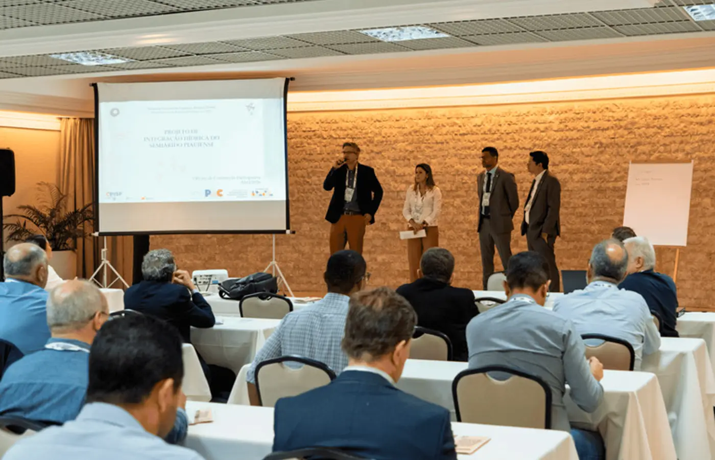 Oficina participativa marca avanço em projeto de segurança hídrica para o semiárido piauiense