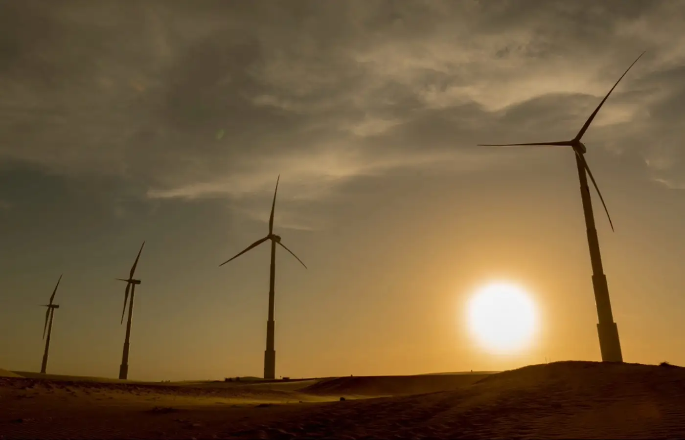 'Estrangulamentos' na rede elétrica brasileira impedem avanços na transição energética