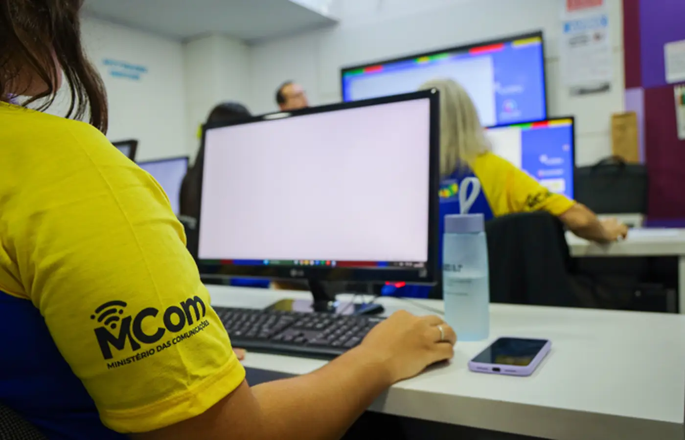 Inclusão digital: Roraima recebe 261 computadores em 20 pontos de acesso