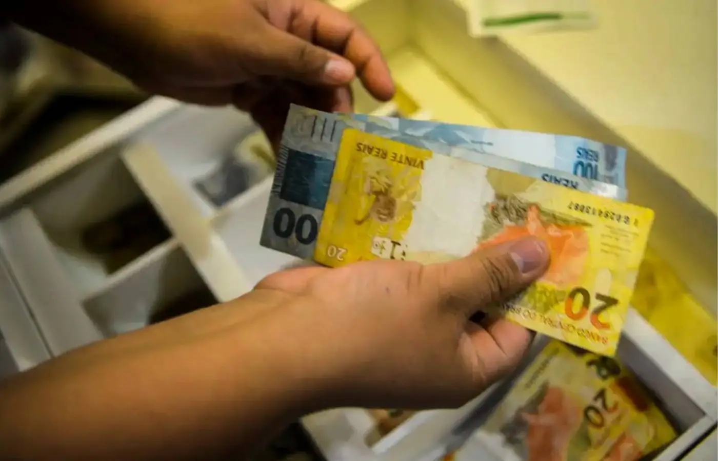 Economia brasileira vive cenário de “equilíbrio precário”, avalia IFI