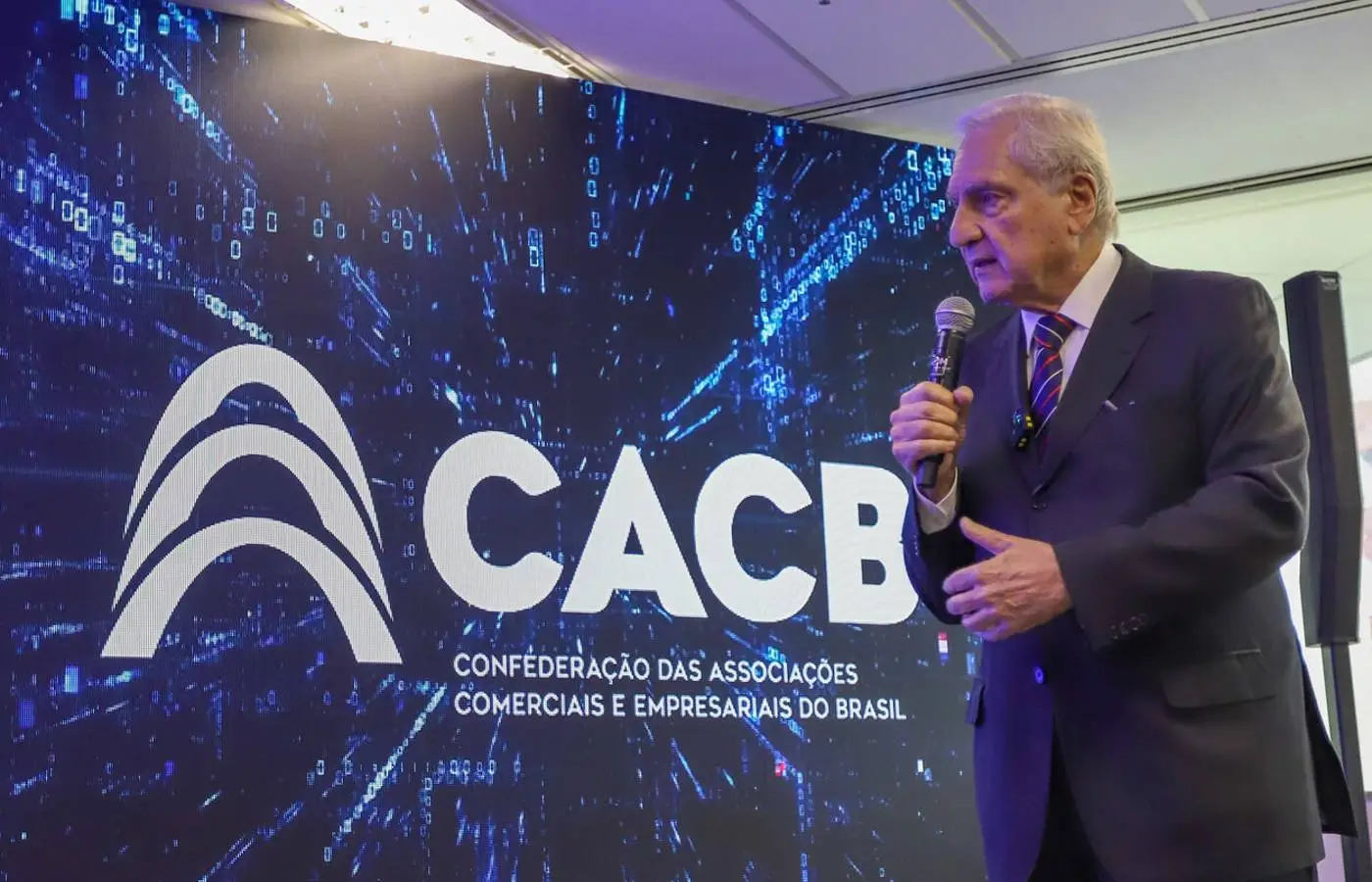 Setor produtivo pede adiamento da PEC que acaba com escala 6x1 para depois das eleições