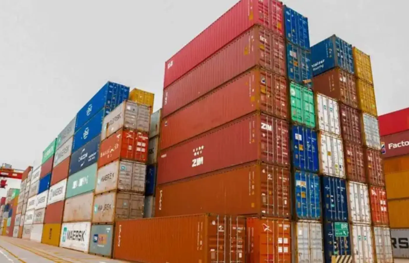 Acordo Mercosul–UE deve impulsionar exportações brasileiras em US$ 1 bilhão no primeiro ano, projeta ApexBrasil Acordo Mercosul–UE deve impulsionar exportações brasileiras em US$ 1 bilhão no primeiro ano, projeta ApexBrasil