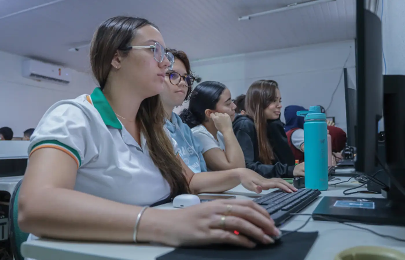 Inclusão digital: Rio Grande do Norte recebe 1.942 computadores em 169 pontos de acesso