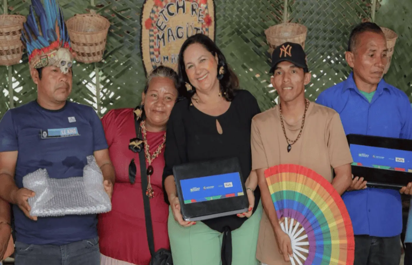 Comunidades indígenas da Amazônia recebem 100 computadores do Ministério das Comunicações