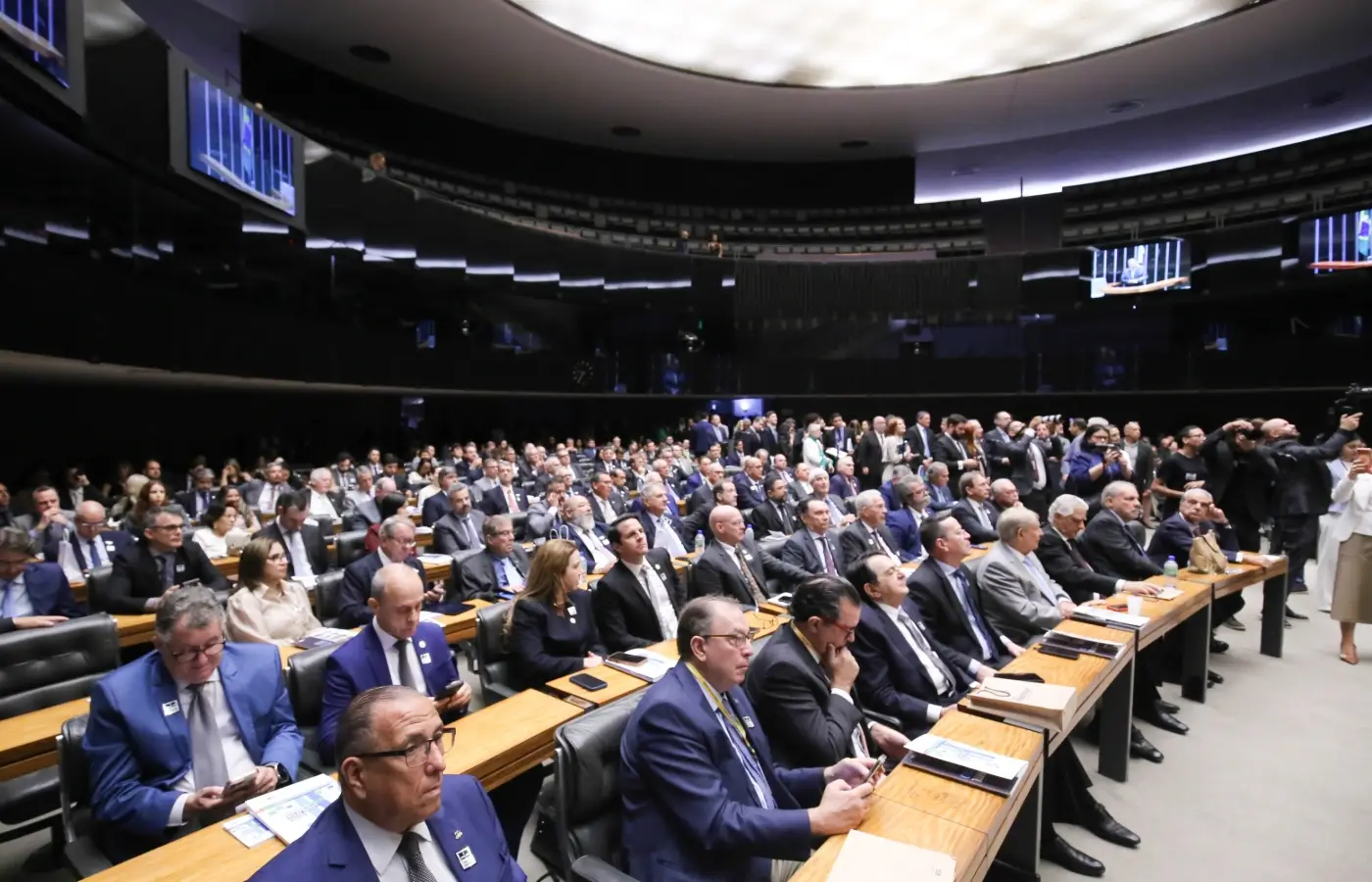 Congresso entra em reta final do semestre sem definição sobre pauta nas duas casas