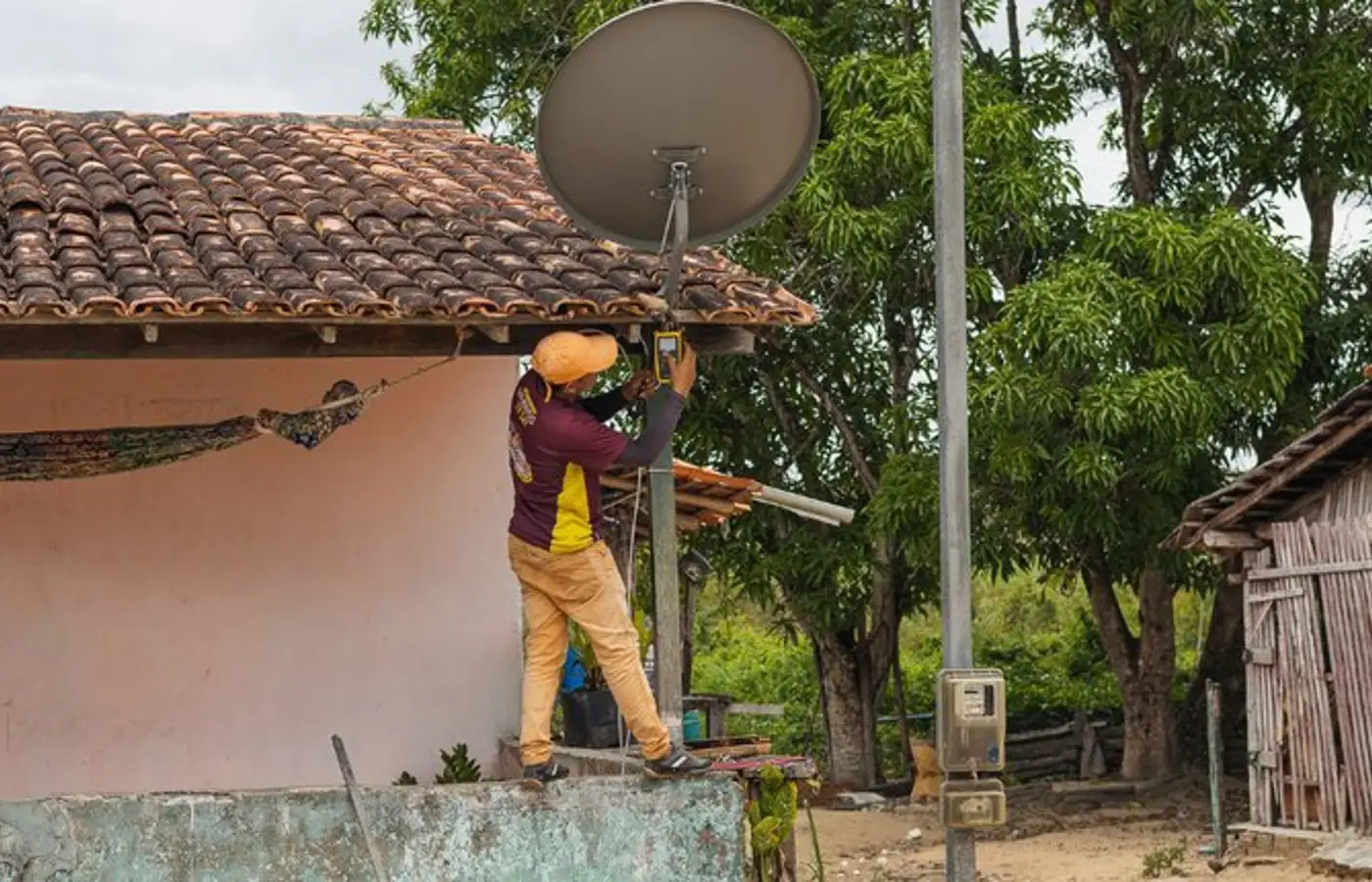 Famílias de Minas Gerais podem agendar a instalação de antenas parabólicas