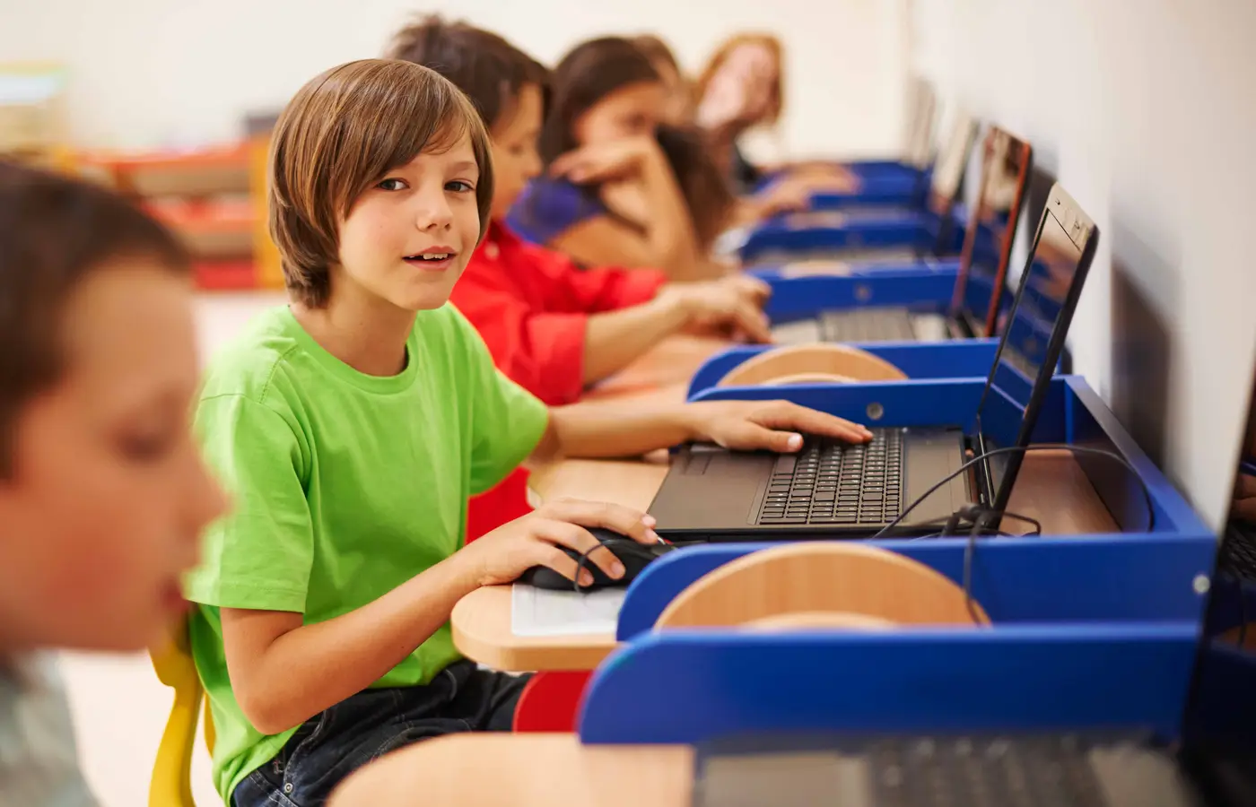 Internet chega a 4,6 mil escolas públicas do Rio de Janeiro