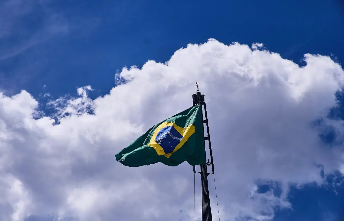 Entenda como a Lei da Reciprocidade permite ao Brasil responder às tarifas dos EUA