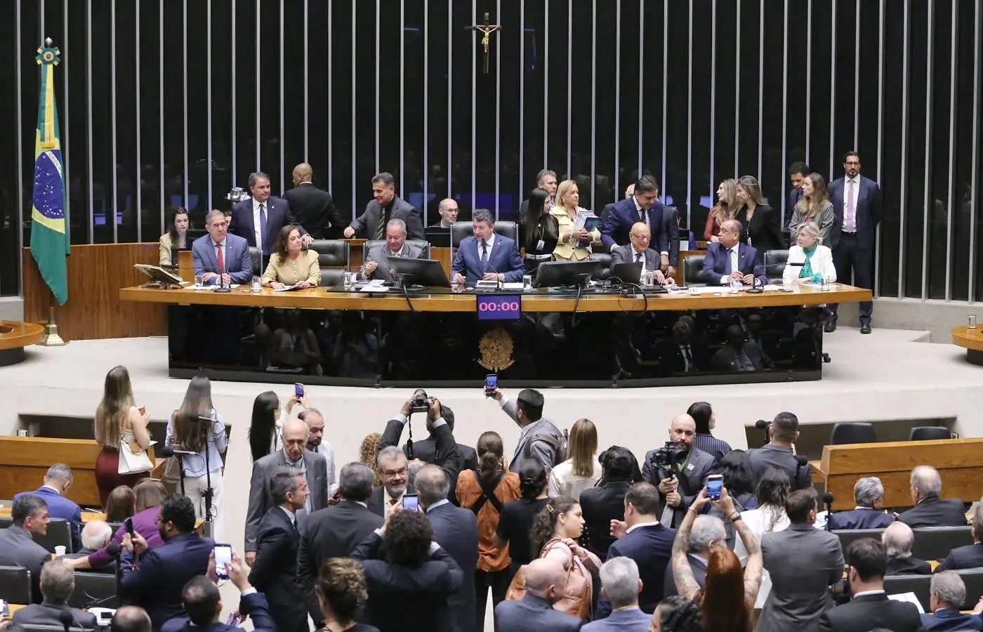 Indústria apresenta Agenda Legislativa 2026 com 135 projetos