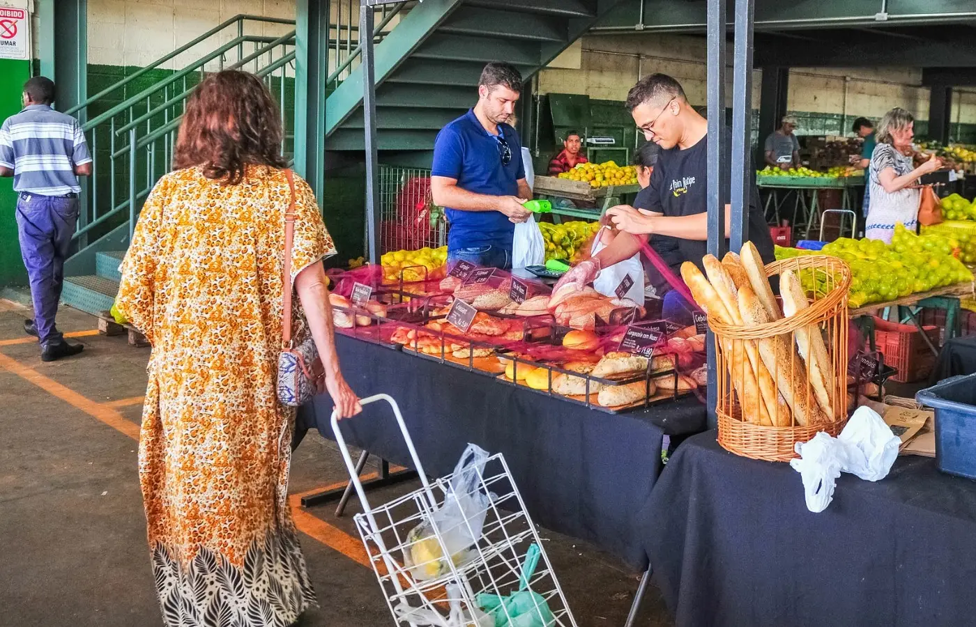 Fim da escala 6x1 em debate no Congresso acende alerta no setor produtivo; deputado da BA vê possibilidade de “meio-termo”