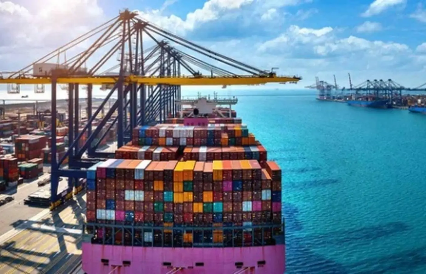 Cabotagem pode reduzir em até 8,2% as emissões de CO₂ do transporte de cargas, aponta CNI