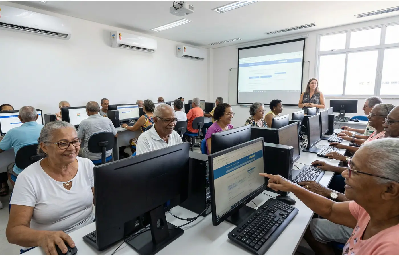Inclusão digital: Maranhão recebe mais de 10,7 mil computadores em 885 pontos de acesso