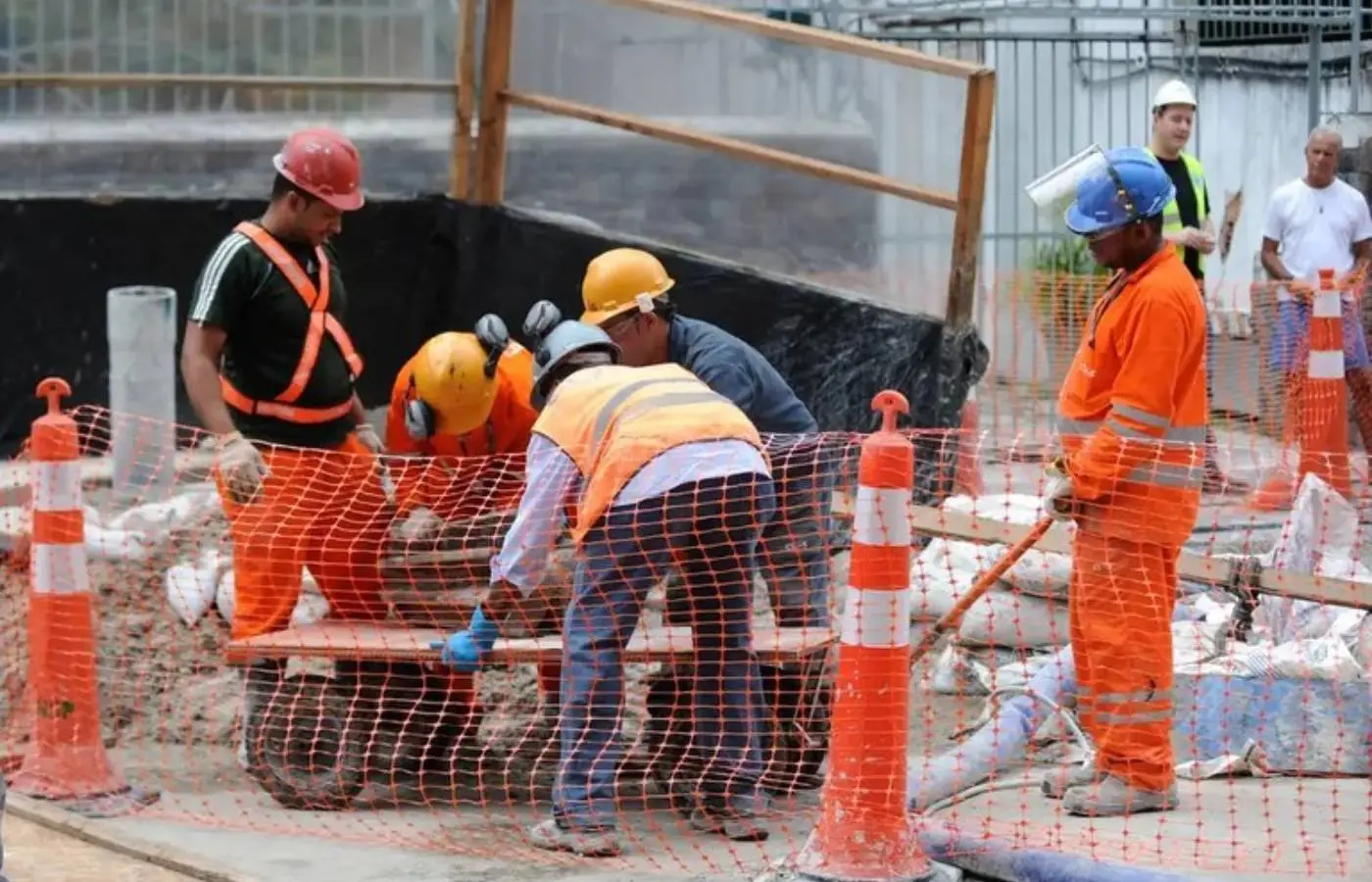 Novo PAC: mais de 600 municípios brasileiros correm risco de cancelamento de obras