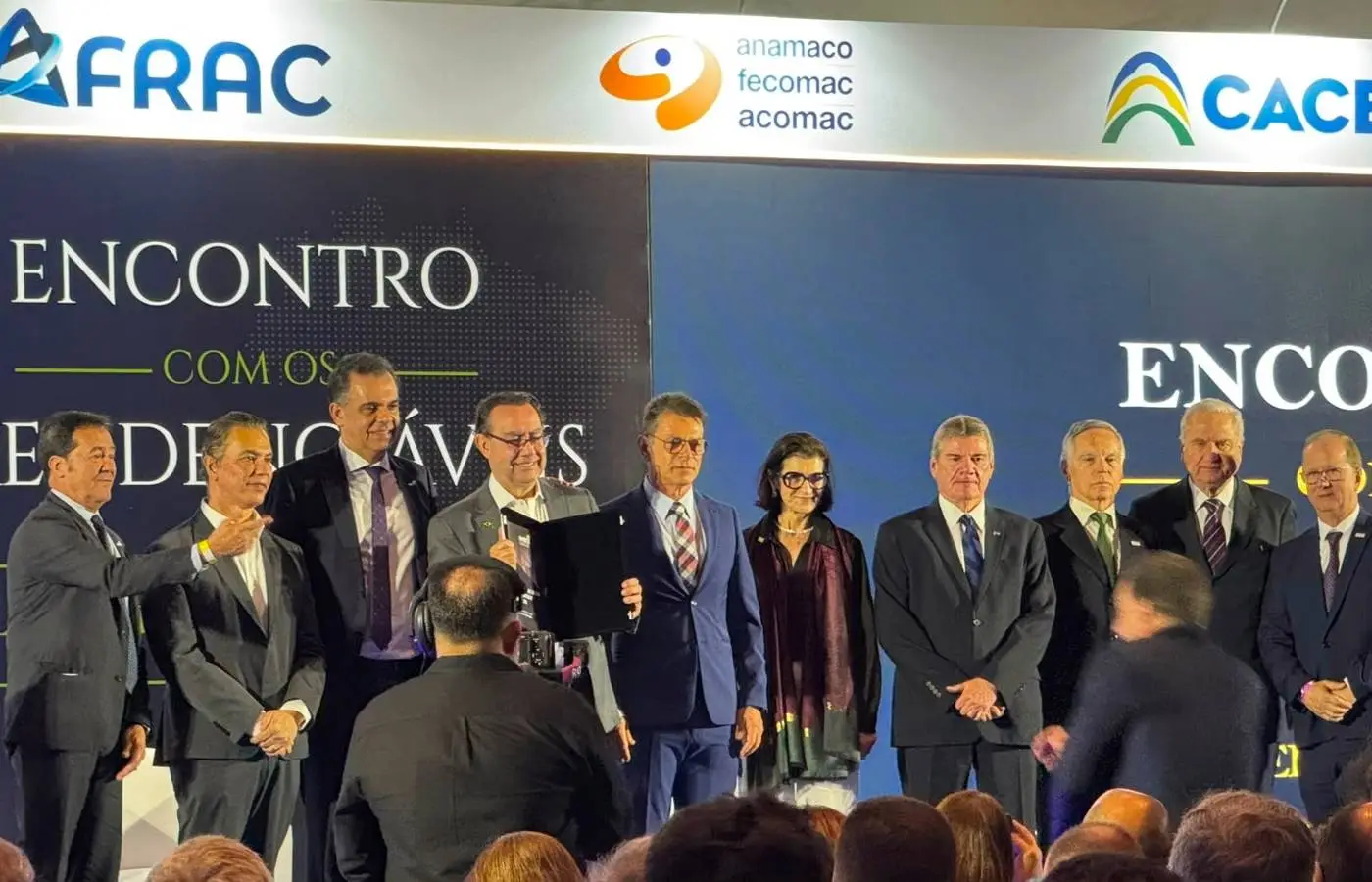 UNECS apresenta propostas do comércio e serviços a presidenciáveis em Brasília