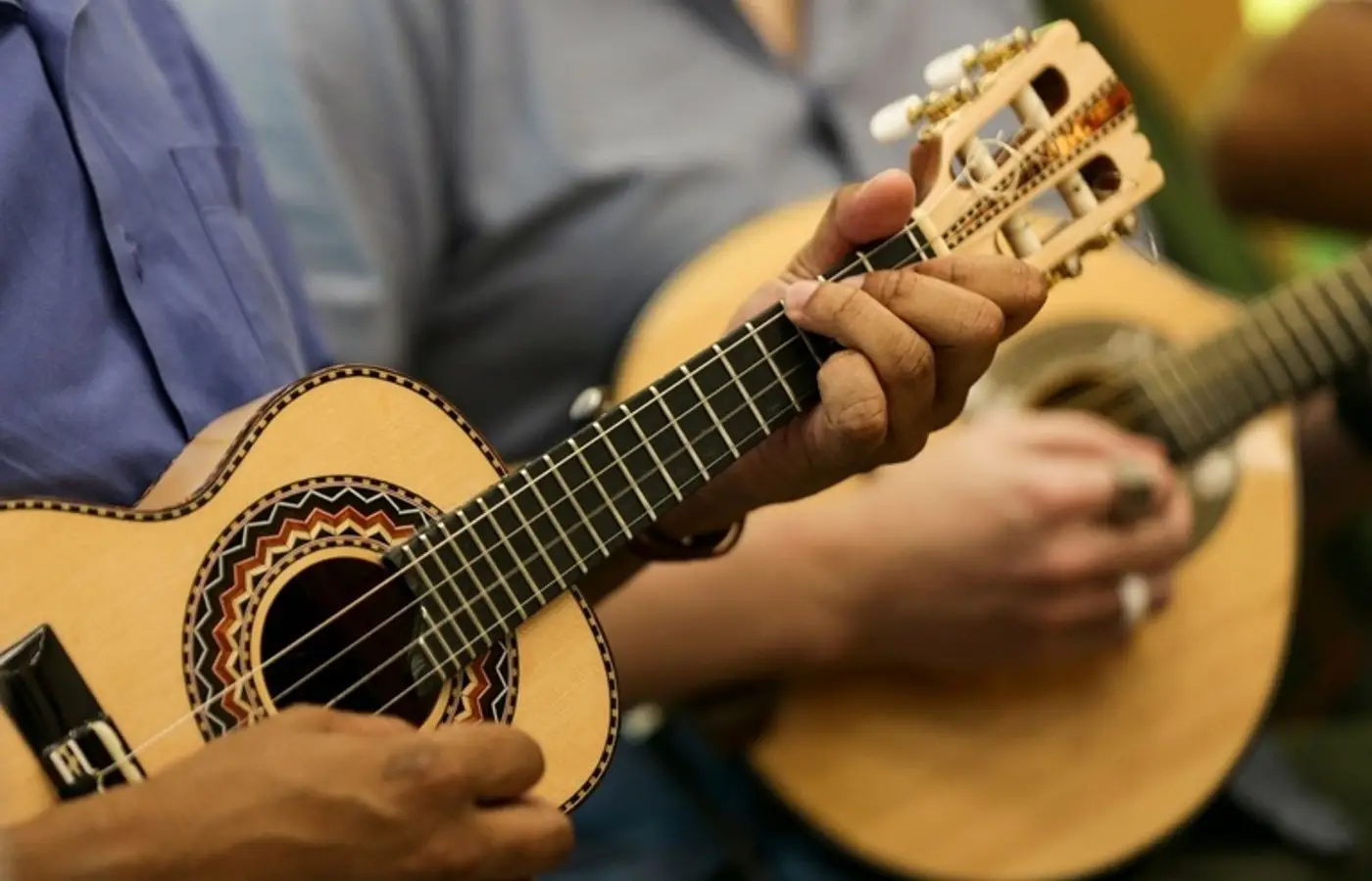 Choro atravessa gerações e mantém viva uma forma brasileira de fazer música