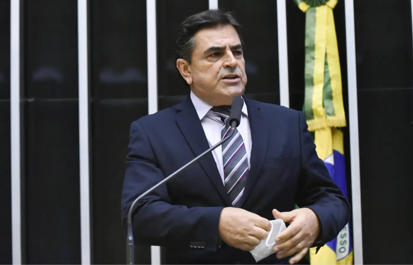 Deputado de Minas Gerais defende reajuste do Simples para preservar formalização