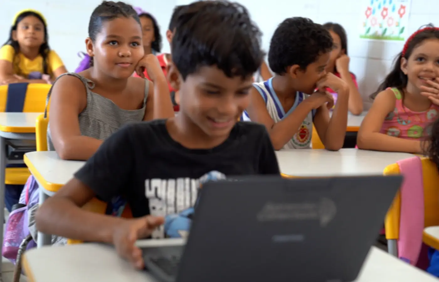Internet chega a 210 escolas públicas de Amapá