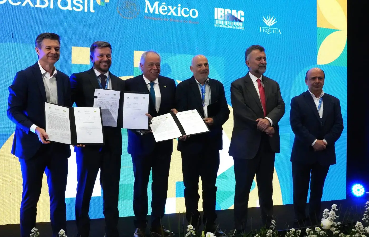 ApexBrasil participa de convênio para investimento de R$ 2,63 milhões em exportações de cachaça