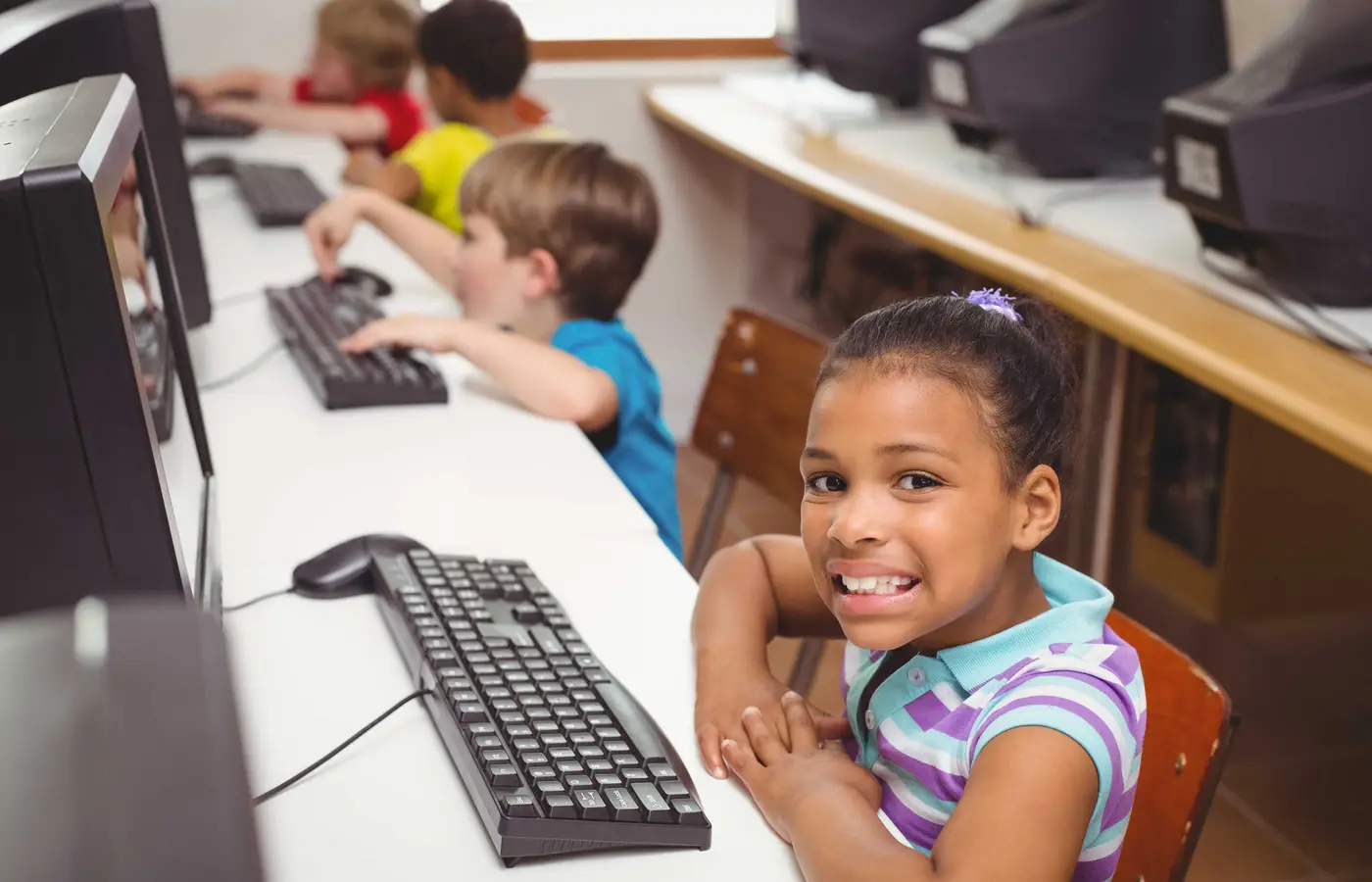 Inclusão digital: Amapá recebe 2,5 mil computadores em 103 pontos de acesso