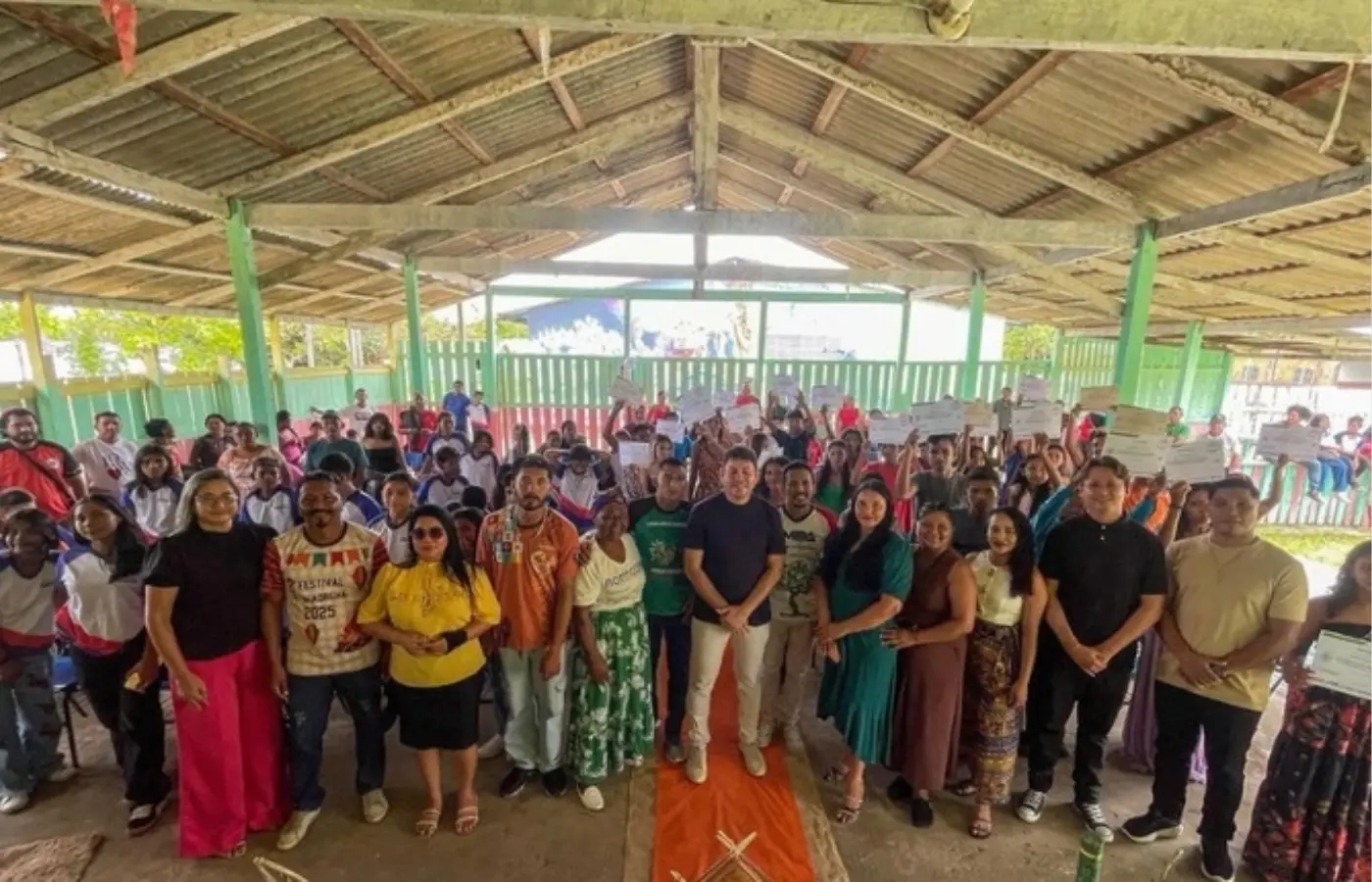 37 jovens e adultos quilombolas amazonenses se formam em informática