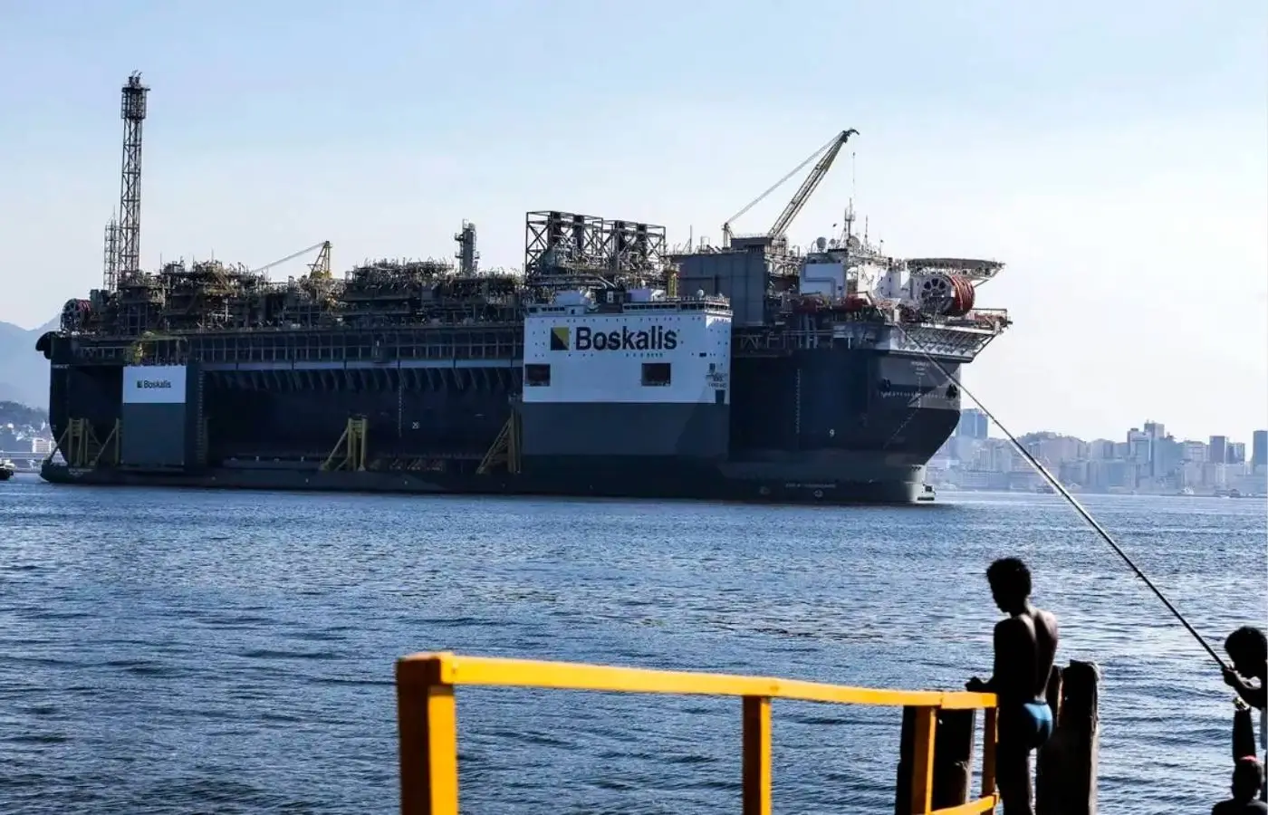 Estados e municípios recebem mais de R$ 5,3 bilhões em royalties do petróleo