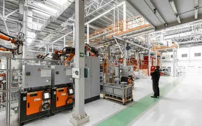 Entidades avaliam que investimentos na indústria são estratégicos para a economia nacional. Foto: usertrmk/Freepik