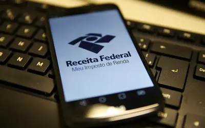Contribuintes só poderão receber os valores a partir do próximo dia 30  Foto: Marcello Casal Jr/Agência Brasil