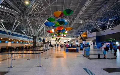 O Aeroporto do Recife (PE) teve mais de 7 milhões de passageiros no acumulado de janeiro a setembro de 2025. Foto: Vosmar Rosa/Mpor