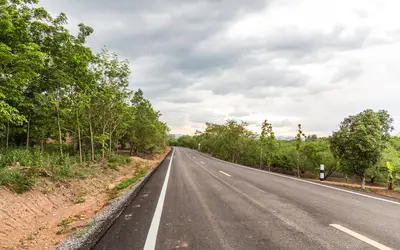 Concessões das rodovias federais buscam melhorar escoamento de alimentos. Foto: jannoon028/Freepik