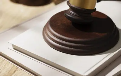 Empate nos julgamentos deve sempre favorecer o réu, determina nova lei. Foto: Freepik