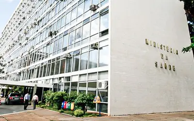 Ministério da Saúde analisa aumentar o número de cidades que vão receber a vacina contra a dengue Foto: Divulgação Ministério da Saúde