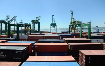 Barreiras comerciais dificultaram exportações brasileiras  Foto: Tânia Rêgo/Agência Brasil