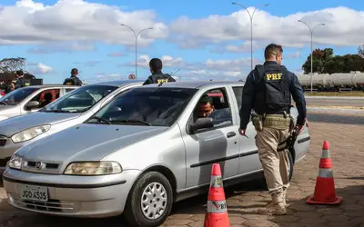 Polícia Rodoviária deve intensificar fiscalização nas estradas Foto: Antônio Cruz/Agência Brasil Polícia Rodoviária deve intensificar fiscalização nas estradas Foto: Antônio Cruz/Agência Brasil