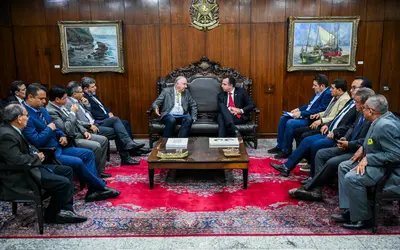 Representantes de municípios e presidente do Senado discutem desoneração da folha de pagamento  Foto: Reprodução Pedro Gontijo/Presidência do Senado