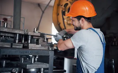 Máquinas e equipamentos: setor registra avanço na receita líquida Foto: Standret/Freepik