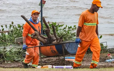 MIDR aprova R$ 36,9 milhões para restabelecimento dos municípios afetados pelas fortes enchentes da maior tragédia ambiental do Rio Grande do Sul: recomeço da cidadania. (Fotos: Rafa Neddermeyer/Agência Brasil) MIDR aprova R$ 36,9 milhões para restabelecimento dos municípios afetados pelas fortes enchentes da maior tragédia ambiental do Rio Grande do Sul: recomeço da cidadania. (Fotos: Rafa Neddermeyer/Agência Brasil)