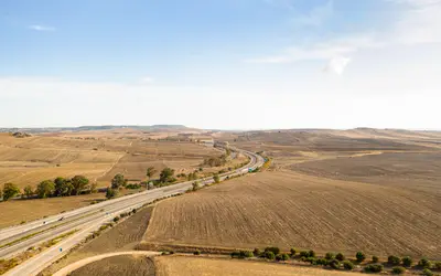 Ministro anuncia investimentos para melhorar escoamento de produtos agrícolas. Foto: Freepik