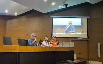 Luiz Belino, assessor técnico da Secretaria Nacional de Periferias, durante a apresentação do PMRR. Foto: Ana Lúcia Ferreira/SGB