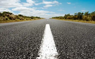 A maioria dos investimentos é voltada para projetos de rodovias, entre outras áreas. Foto: wirestock/Freepik