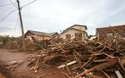 O ministério também analisa 65 planos de trabalho para a reconstrução das áreas destruídas pela chuva. O ministro Waldez Góes destaca o esforço do Governo Federal para ajudar os municípios. “Trabalhamos para a elaboração dos planos de trabalho e liberação rápida dos recursos”, disse (Foto; Gustavo Mansur/Secom/RS)