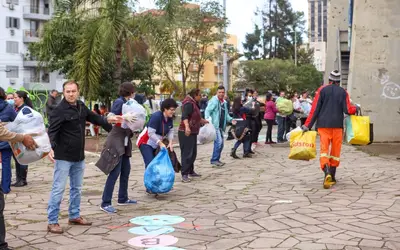 População de São Leopoldo (RS), um dos municípios afetados pelo ciclone extratropical. Foto: Gustavo Mansur/Secom RS