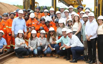 O presidente Lula e os ministros da Integração e do Desenvolvimento Regional, Waldez Góes, e dos Transportes, Renan Filho, entregaram tamb´´em mais obras de Segurança Hídrica e fizeram uma vistoria na Transnordestina. (Fotos: Dênio Simões/MIDR)