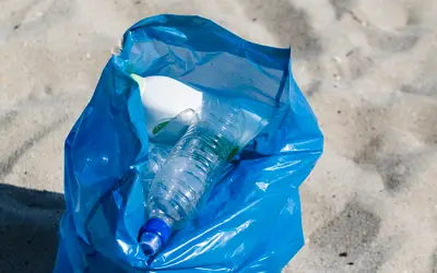 Cerca de 1/4 das embalagens plásticas são recicladas no Brasil. Foto: Freepik