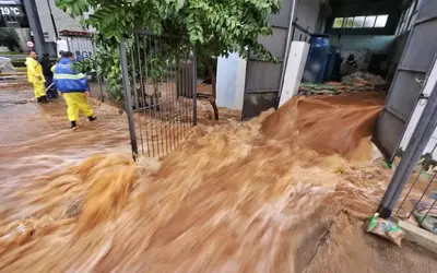 Com as inundações, jornalistas e radialistas enfrentam muitas dificuldades para trabalhar no RS Foto: Lauro Alves/Secom Com as inundações, jornalistas e radialistas enfrentam muitas dificuldades para trabalhar no RS Foto: Lauro Alves/Secom