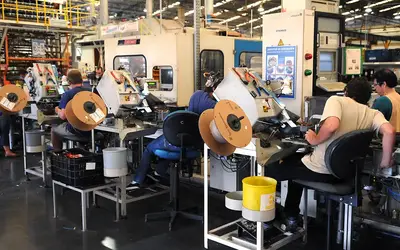 Segundo dados do IBGE, cresceu a produção industrital em março  Wilson Dias/Agência Brasil