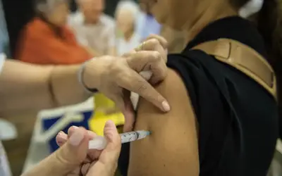Cerca de 60% do público-alvo ainda não se imunizou em MG - Foto: Marcelo Camargo/Agência Brasil Cerca de 60% do público-alvo ainda não se imunizou em MG - Foto: Marcelo Camargo/Agência Brasil