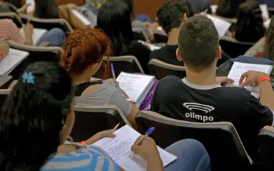Estudantes devem prestar atenção ao calendário do Enem Foto: Wilson Dias/Agência Brasil