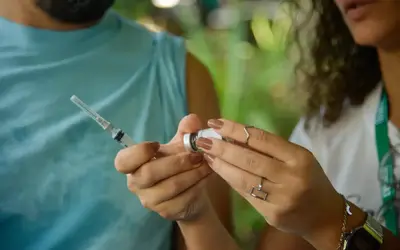 Vacina da gripe pode ser tomada junto com outros imunizantes do Calendário Nacional - Foto: Tomaz Silva/Agência Brasil